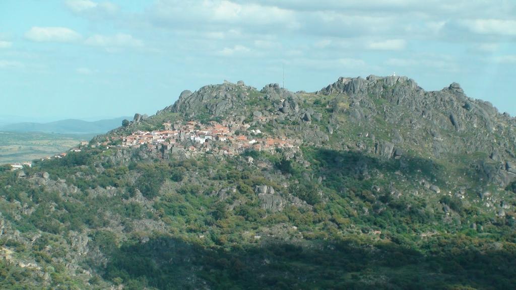 Taverna Lusitana Hotell Monsanto Exteriör bild